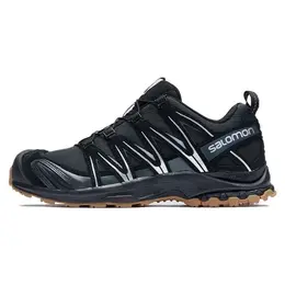 Salomon: Чёрные кеды 