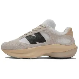 New Balance: Серые кеды 