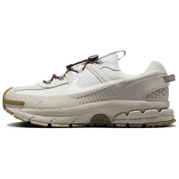 NIKE: Белые кеды 