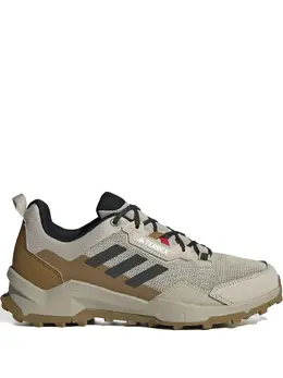 adidas: Бежевые кроссовки  Terrex