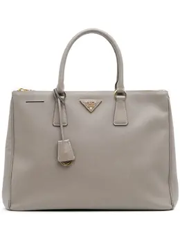 Prada Pre-Owned: Серая сумка 