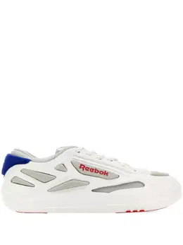 Reebok: Белые кроссовки  Club C