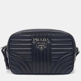 Prada: Чёрная сумка через плечо 