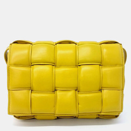 Bottega Veneta: Жёлтая сумка  Padded Cassette