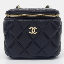 Chanel: Чёрная сумка через плечо 
