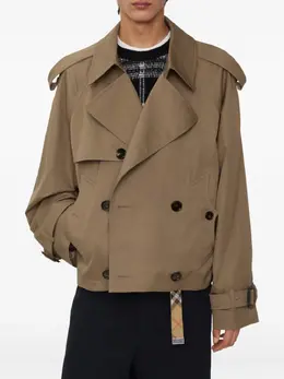 Burberry: Коричневый плащ 