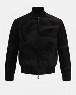 Emporio Armani: Чёрная куртка 