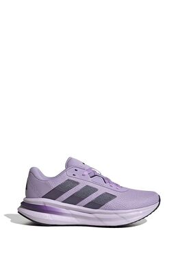 Adidas: Кроссовки 