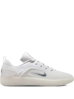 Nike: Белые кроссовки 