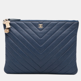 Chanel: Голубой клатч 