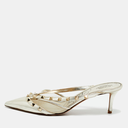 Valentino: Серебристые туфли  Rockstud