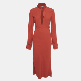 Victoria Beckham: Красный галстук 