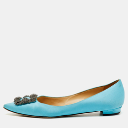Manolo Blahnik: Голубые балетки  Hangisi