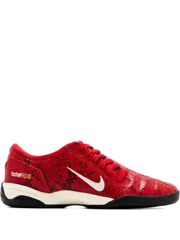 Nike: Красные кроссовки  SE