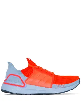 Adidas: Оранжевые кроссовки  UltraBoost 19
