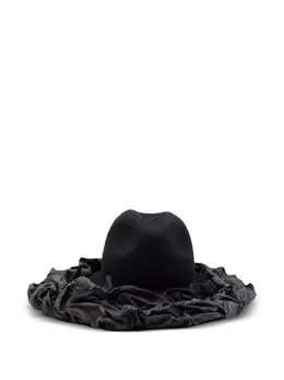 Comme Des Garçons: Чёрная шляпа 