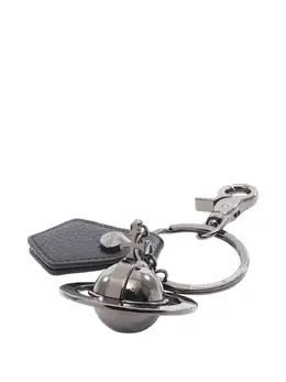 Vivienne Westwood: Чёрное кольцо  Orb