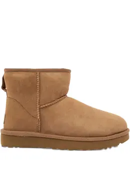 UGG: Коричневые ботинки 