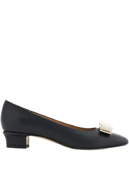 Ferragamo: Чёрные туфли  Vara Bow
