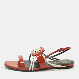 Roger Vivier: Красные сандалии 