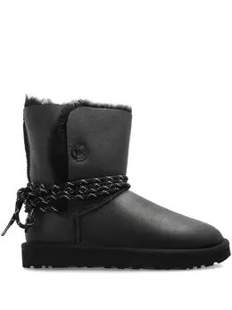 UGG: Чёрные ботинки 
