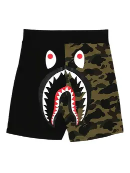 A BATHING APE®: Чёрные шорты 