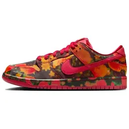 NIKE: Красные кеды 