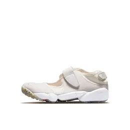 NIKE: Кеды 