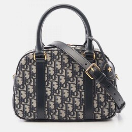 Dior: Чёрная сумка 