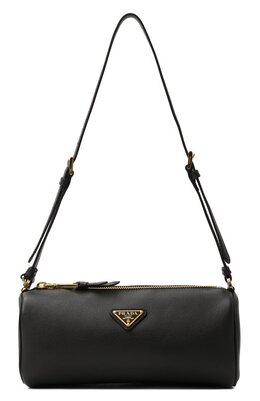 Prada: Чёрная сумка 