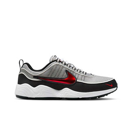 NIKE: Кроссовки 