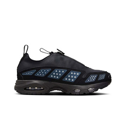 NIKE: Кроссовки 