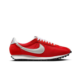 NIKE: Кроссовки 
