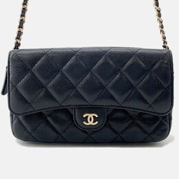 Chanel: Косметичка 