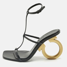 Salvatore Ferragamo: Чёрные сандалии 