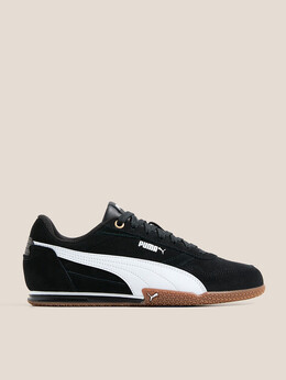 Puma: Чёрные кроссовки 