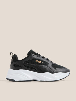 Puma: Чёрные кроссовки 