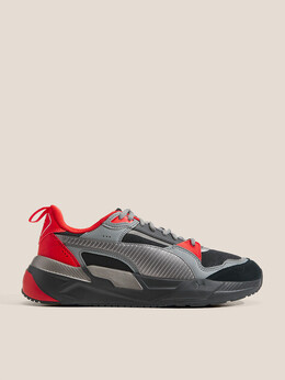 Puma: Серые кроссовки 