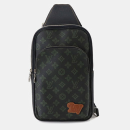 Louis Vuitton: Чёрная сумка 
