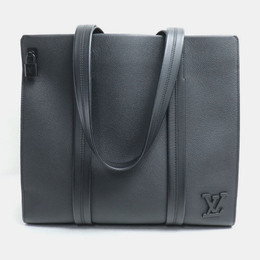 Louis Vuitton: Чёрная сумка-шоппер 