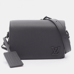 Louis Vuitton: Чёрный кошелёк 
