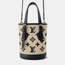 Louis Vuitton: Чёрная сумка 