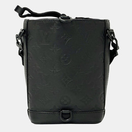 Louis Vuitton: Чёрная сумка 