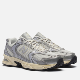 New Balance: Серые кроссовки 