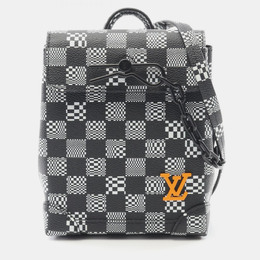 Louis Vuitton: Чёрная сумка 