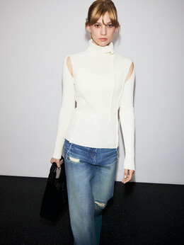 Mm6 Maison Margiela: Белый свитер 