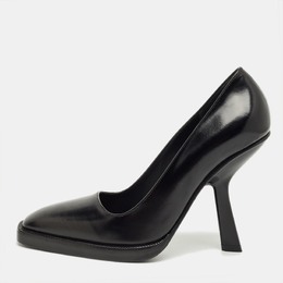 Salvatore Ferragamo: Чёрные туфли 