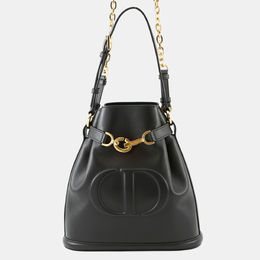 Dior: Чёрная сумка 