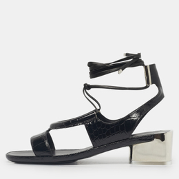 Salvatore Ferragamo: Чёрные сандалии 