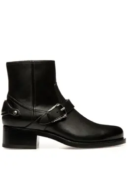 Bally: Чёрные ботинки 